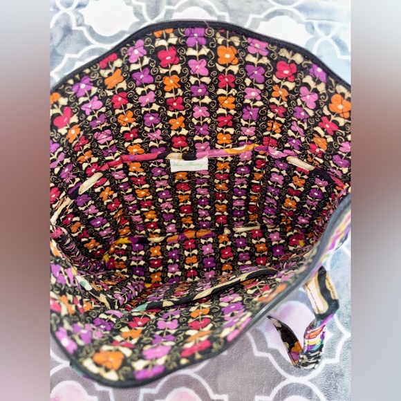 Vera Bradley Suzani Print Quilted Tote Bag Black Floral Cotton Shoulder Bag - Picture 4 of 5